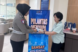 Polantas Menyapa di Samsat Digital Leuwi Panjang, Wujudkan Pelayanan Cepat dan Humanis