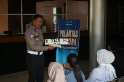 Tak Sekadar Melayani, Aipda Aep Santana Ajak Wajib Pajak Tertib Administrasi Kendaraan dsc09190