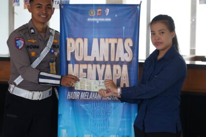 Sigap dan Solutif, Briptu Novan Permudah Urusan Masyarakat di Samsat Pajajaran dsc00078