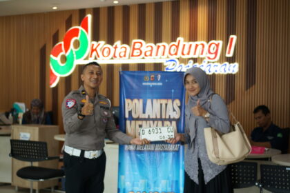 Awal Tahun 2026 Melalui Program Polantas Menyapa, Samsat Pajajaran Bandung Perkuat Pelayanan Prima dan Edukasi kepada Masyarakat dsc09341