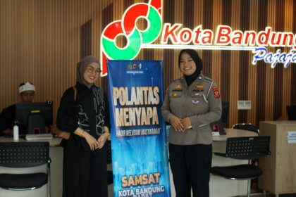 BRIPTU Agnes Bangun Kedekatan dengan Masyarakat Melalui Pelayanan Komunikatif di Program Polantas Menyapa dsc09310