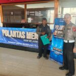 AIPTU Santoso Hadirkan Polantas Menyapa yang Humanis, Perkuat Pelayanan di Samsat Pajajaran polantas menyapa (47)