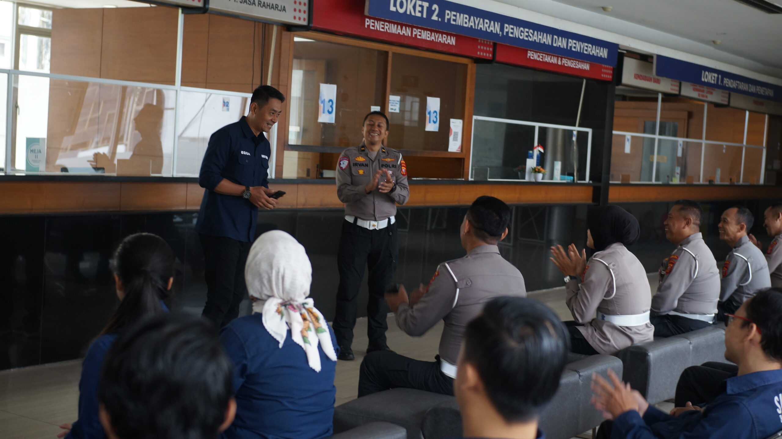 Ipda Irvan dan Aipda Egga Perkuat Pelayanan Responsif, Hadirkan Samsat yang Lebih Modern dan Humanis dsc05804
