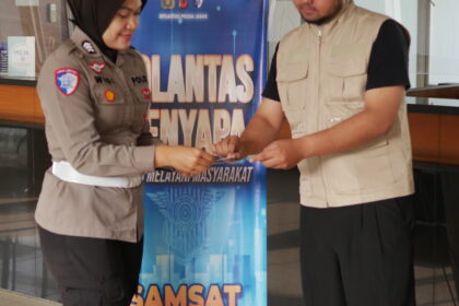 Brigpol Widi Hadir dengan Pelayanan Adaptif, Ciptakan Kemudahan bagi Wajib Pajak di Samsat Pajajaran p1023047